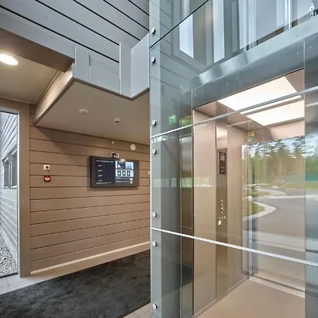 Apartamento Naava Loft 303 - Kaksikerroksinen Lasiseinaehuoneisto Jaervinaekoealalla