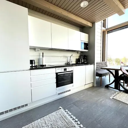 Naava Loft 303 - Kaksikerroksinen Lasiseinaehuoneisto Jaervinaekoealalla