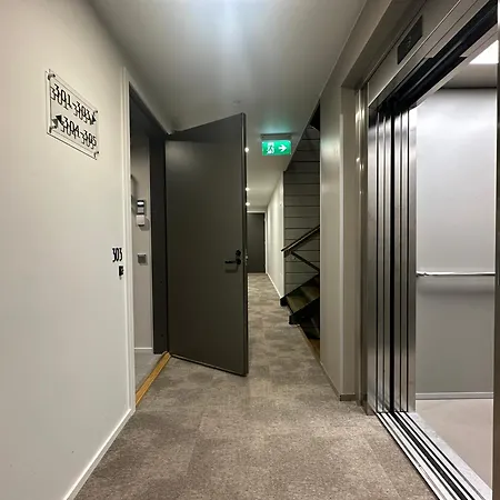 Apartamento Naava Loft 303 - Kaksikerroksinen Lasiseinaehuoneisto Jaervinaekoealalla *