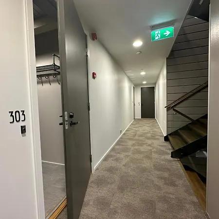 Apartamento Naava Loft 303 - Kaksikerroksinen Lasiseinaehuoneisto Jaervinaekoealalla