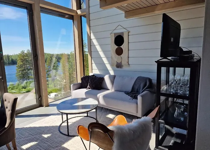 Naava Loft 303 - Kaksikerroksinen Lasiseinaehuoneisto Jaervinaekoealalla Ähtäri