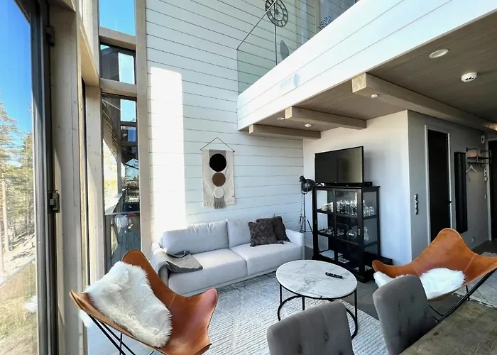 Naava Loft 303 - Kaksikerroksinen Lasiseinaehuoneisto Jaervinaekoealalla Apartamento *